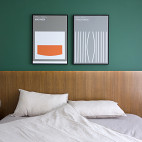 现代风二居卧室装饰画图片