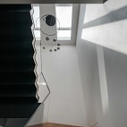 260平现代简约——楼梯图片